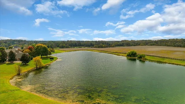 $999,900 | 363 Waterford Drive, Manchester, TN 37355