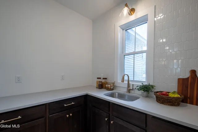 $769,000 | 1613 Best Road, North Greenbush, NY 12144