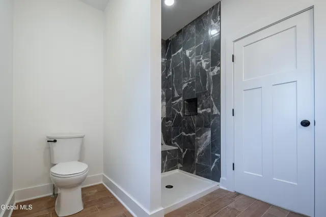 $769,000 | 1613 Best Road, North Greenbush, NY 12144