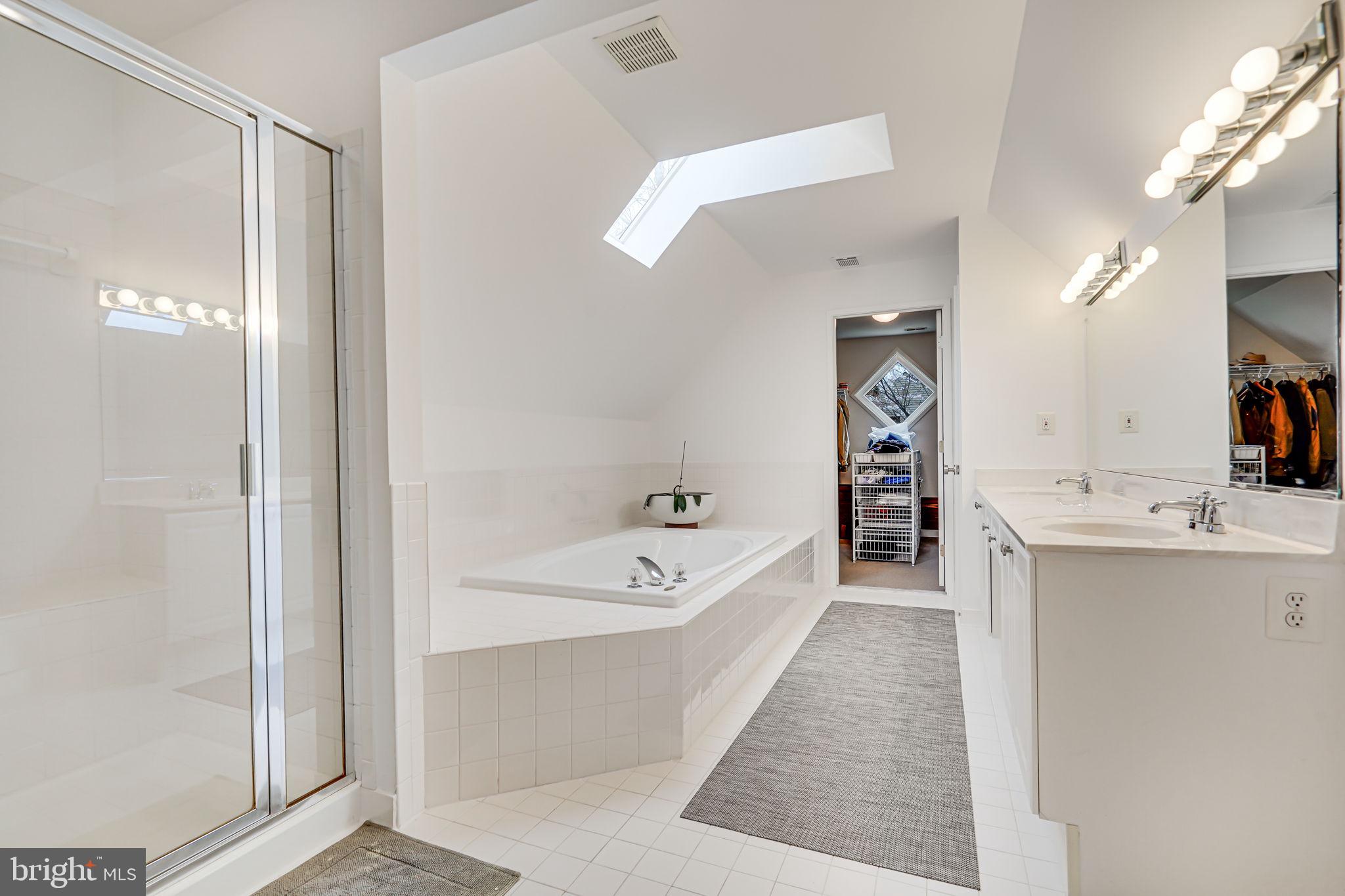2010 Beacon Place Reston, VA 20191 - Photo 33 of 61