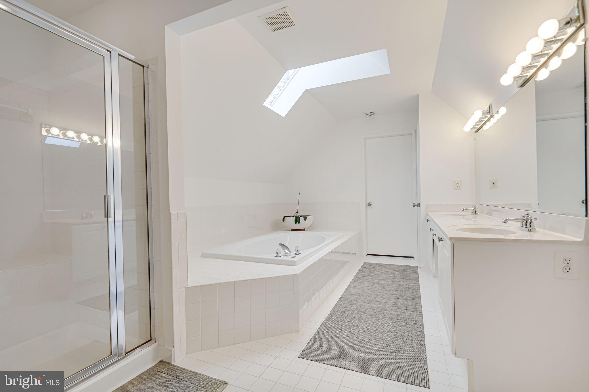 2010 Beacon Place Reston, VA 20191 - Photo 34 of 61