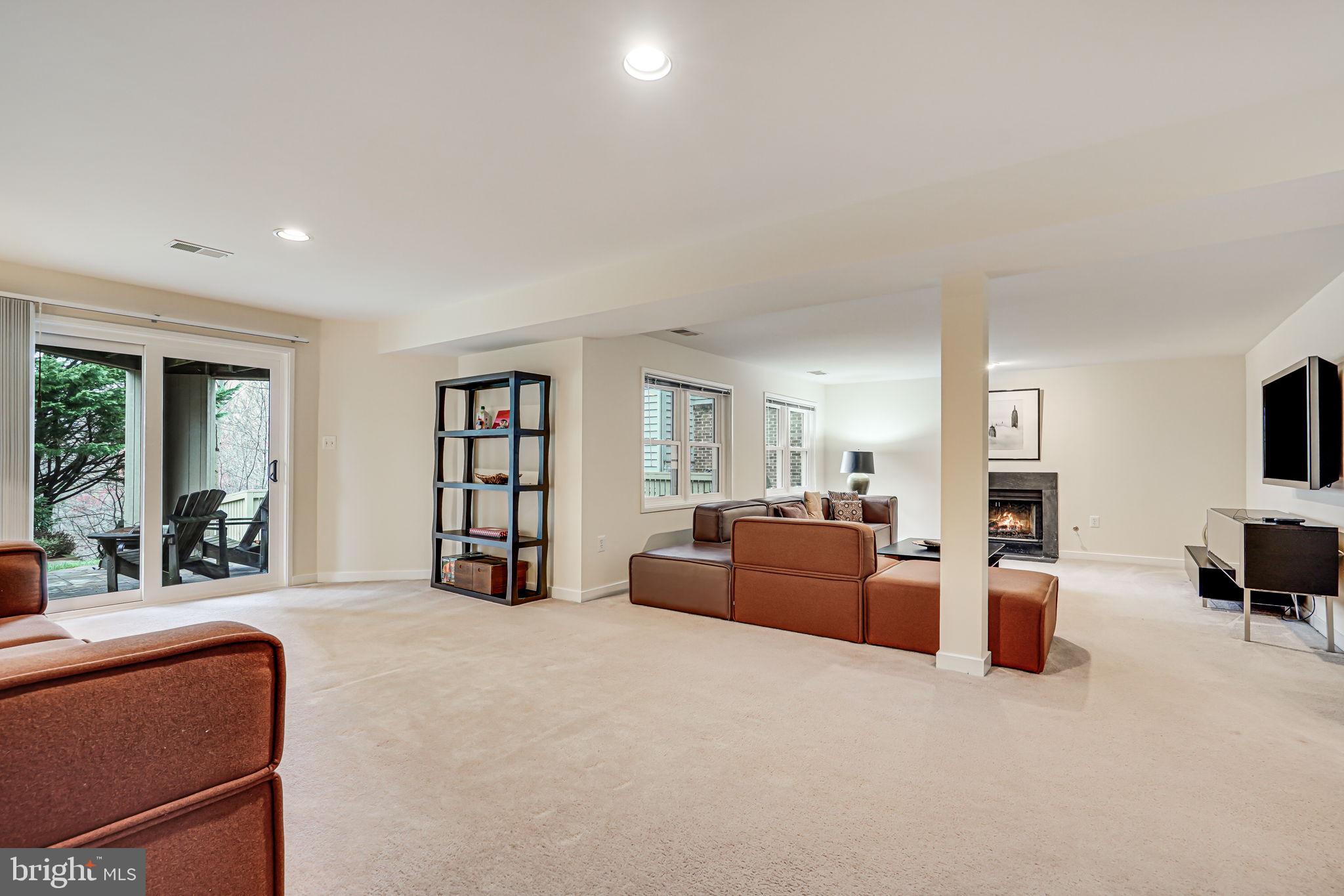 2010 Beacon Place Reston, VA 20191 - Photo 48 of 61