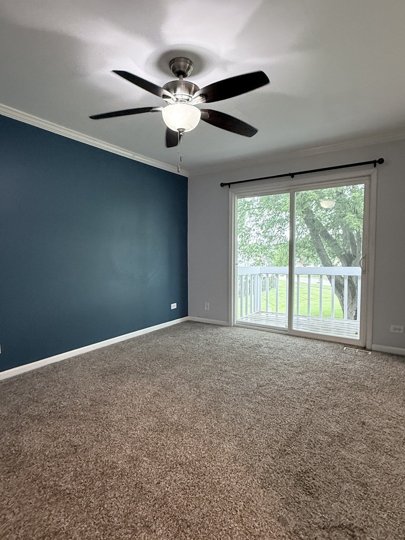 2023 Raleigh Place Hoffman Estates, IL 60169 - Photo 9 of 18 Gallery Image 9