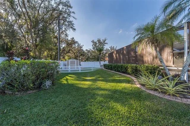 $579,500 | 2807 Commonwealth Avenue, Valrico, FL 33594