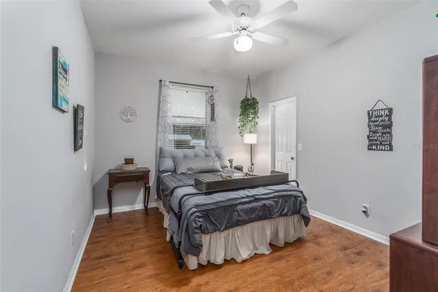 $579,500 | 2807 Commonwealth Avenue, Valrico, FL 33594