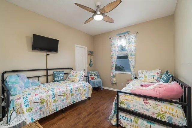 $579,500 | 2807 Commonwealth Avenue, Valrico, FL 33594