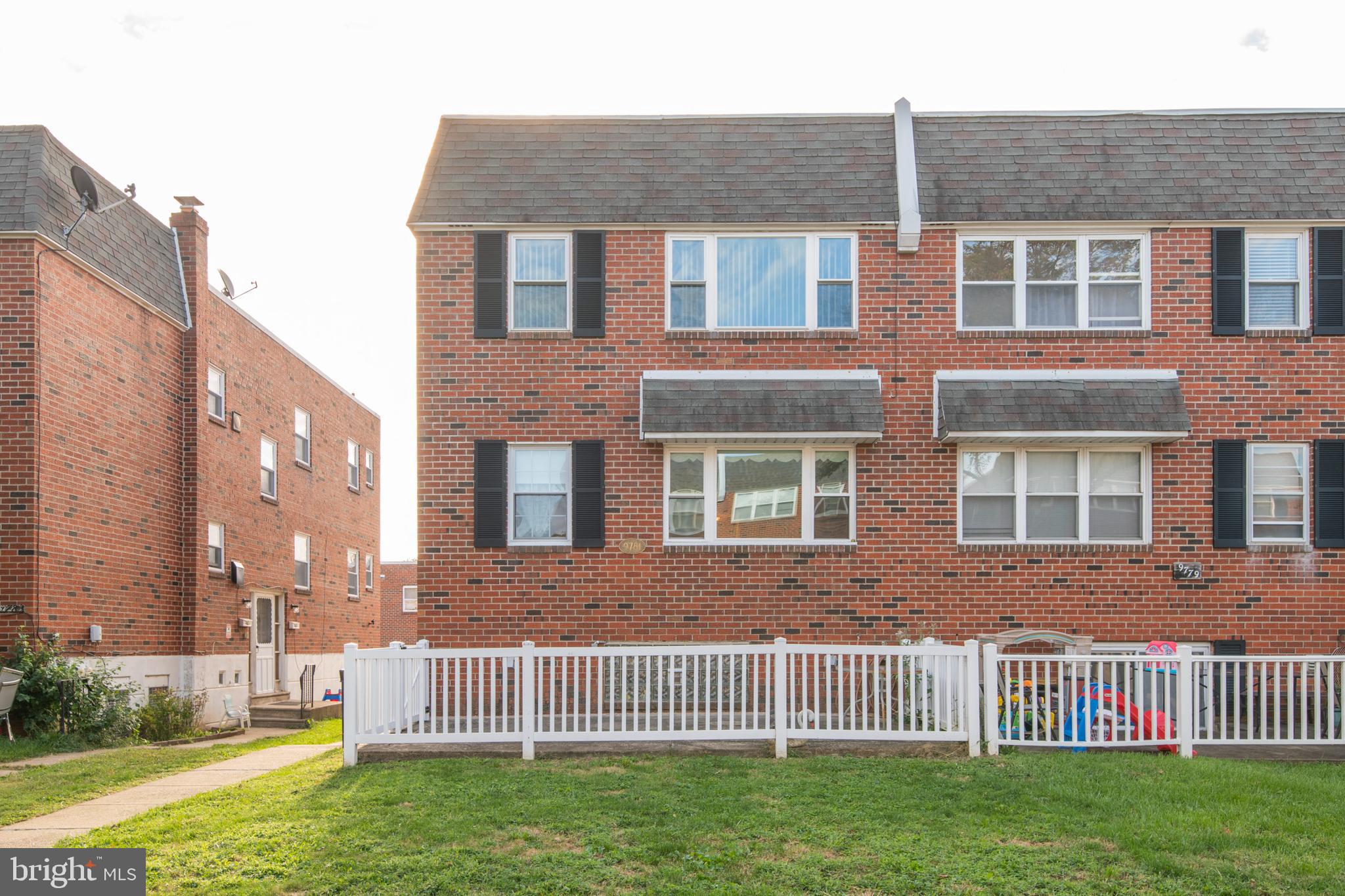 9781 Hilspach Street Philadelphia, PA 19115 - Photo 1 of 40