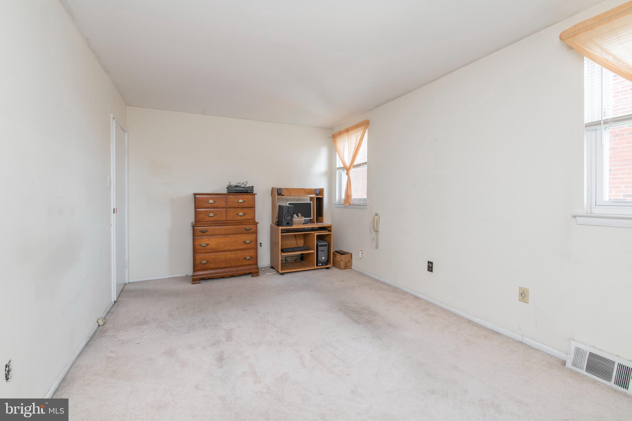 9781 Hilspach Street Philadelphia, PA 19115 - Photo 15 of 40