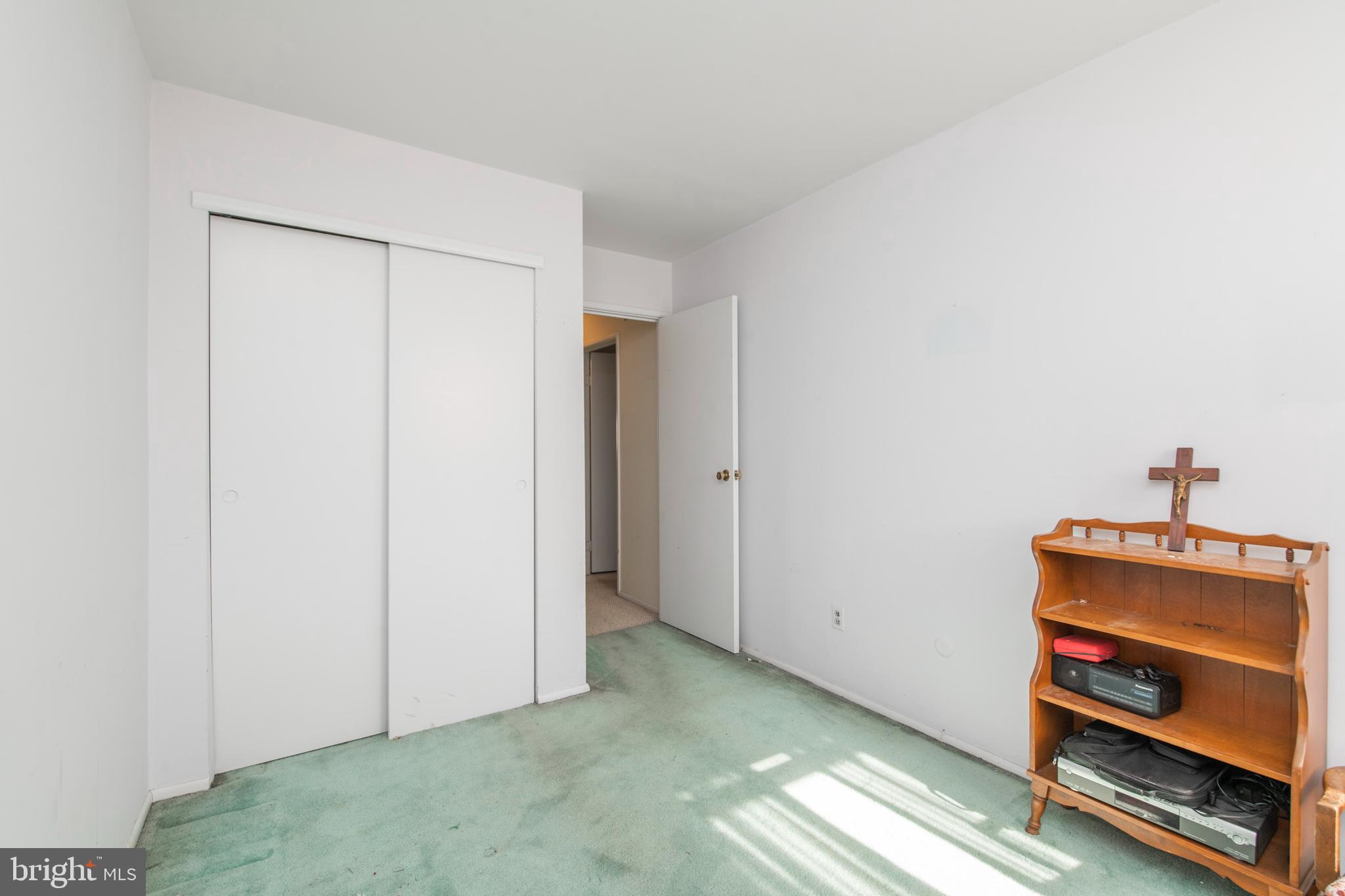 9781 Hilspach Street Philadelphia, PA 19115 - Photo 19 of 40