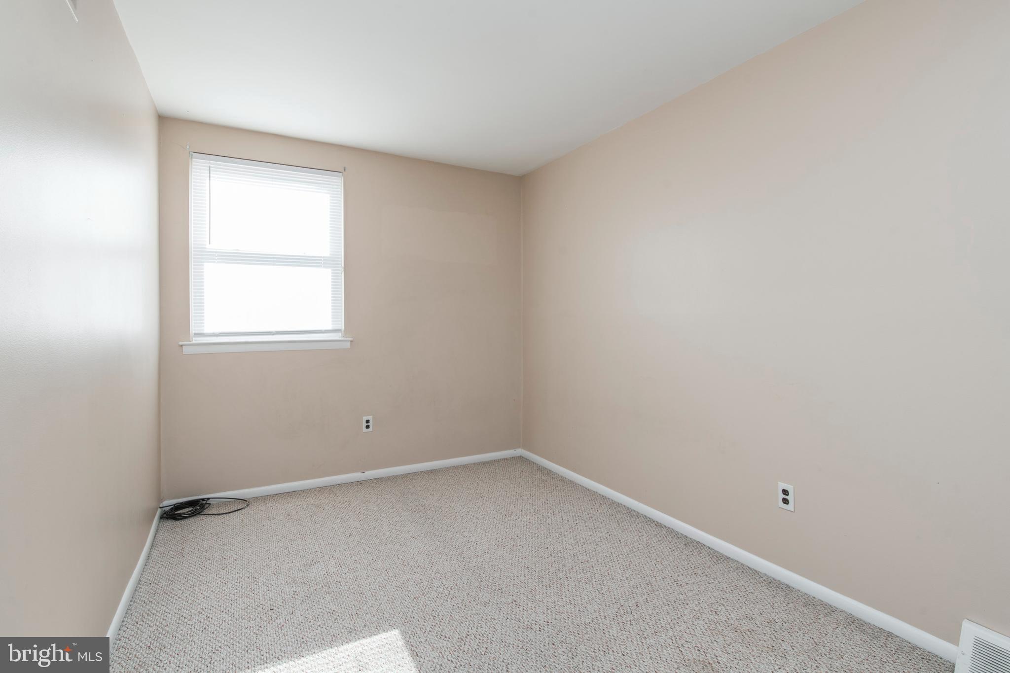 9781 Hilspach Street Philadelphia, PA 19115 - Photo 29 of 40