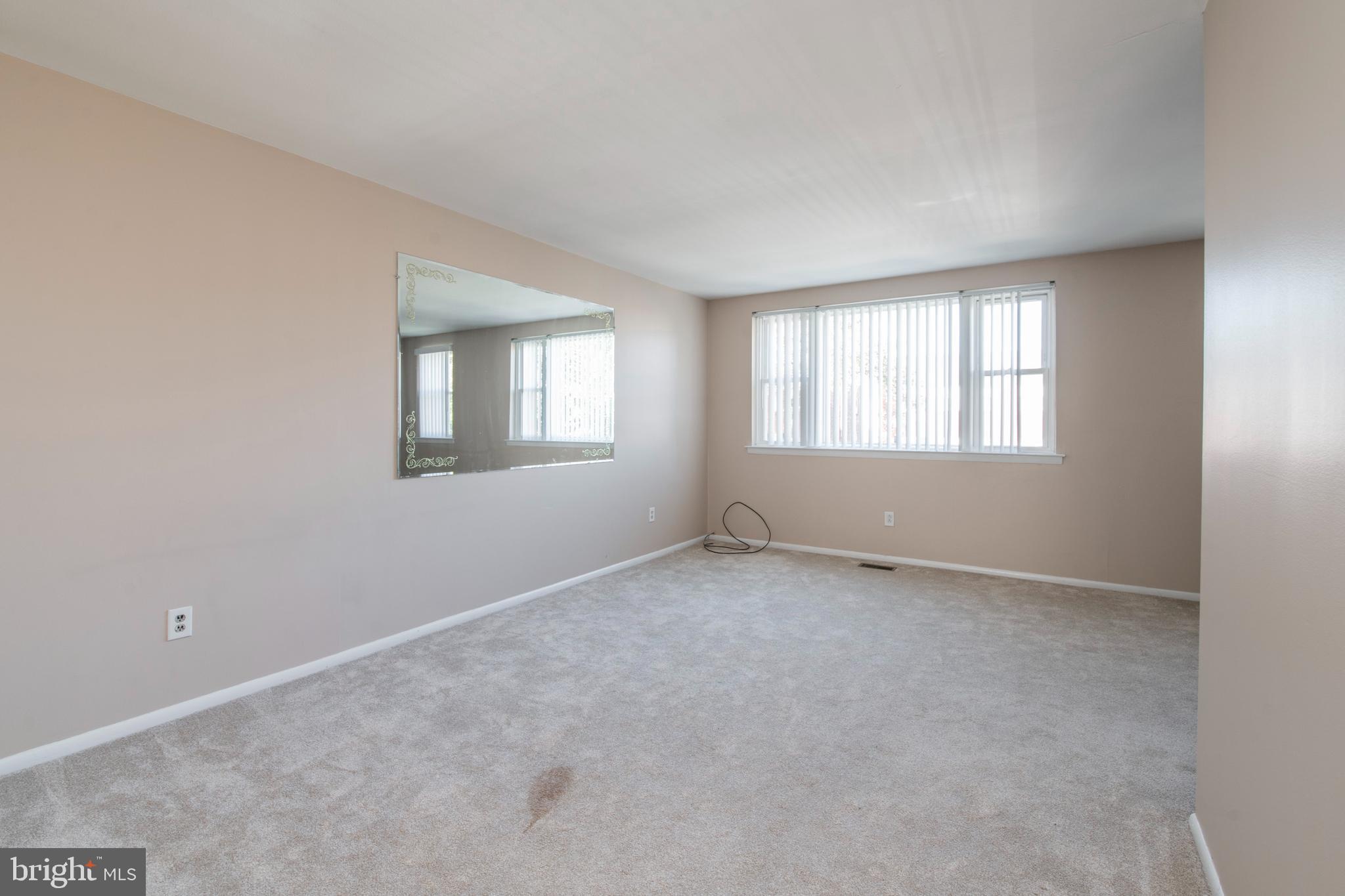 9781 Hilspach Street Philadelphia, PA 19115 - Photo 35 of 40