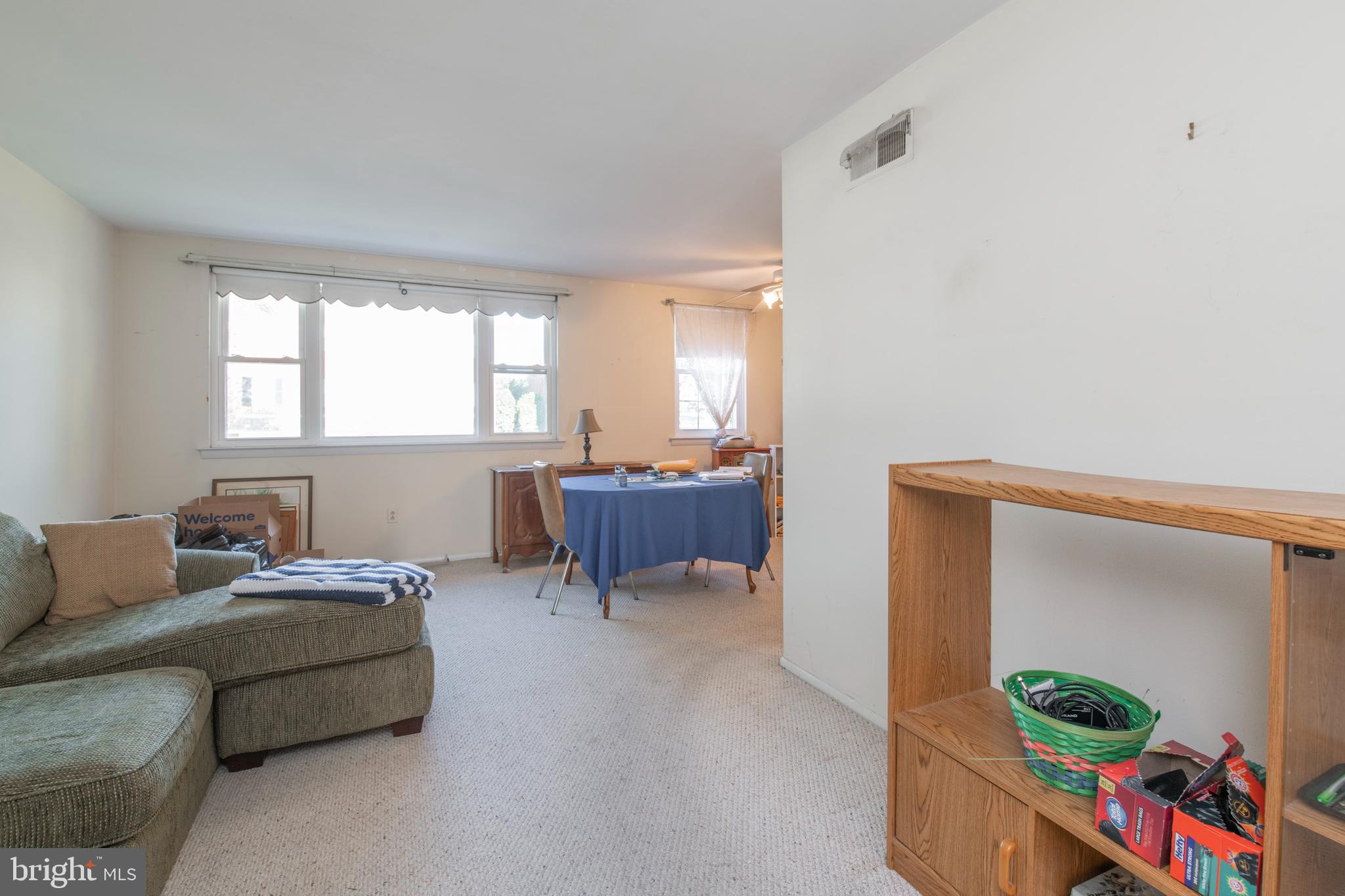9781 Hilspach Street Philadelphia, PA 19115 - Photo 5 of 40 First Floor Unit