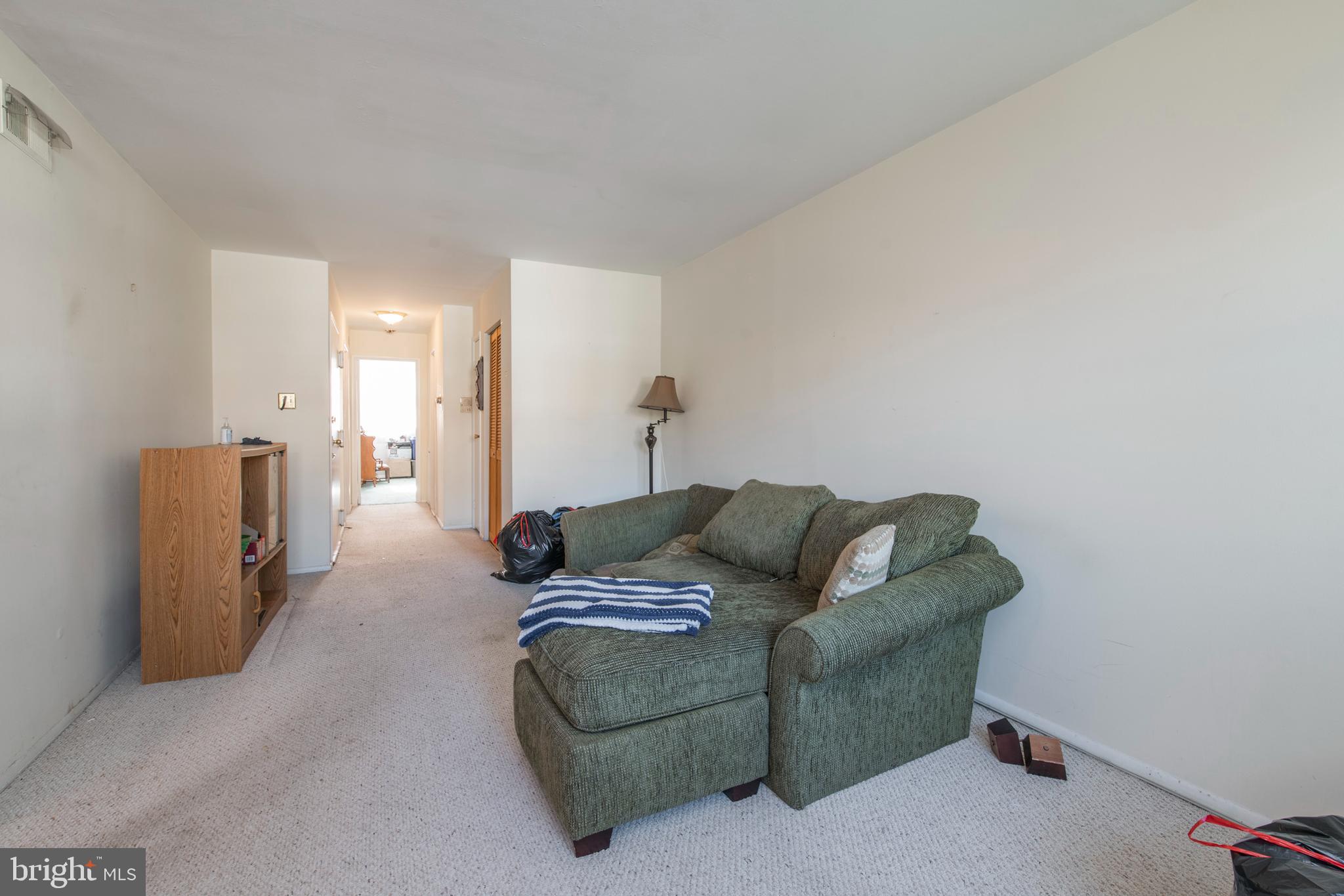 9781 Hilspach Street Philadelphia, PA 19115 - Photo 6 of 40
