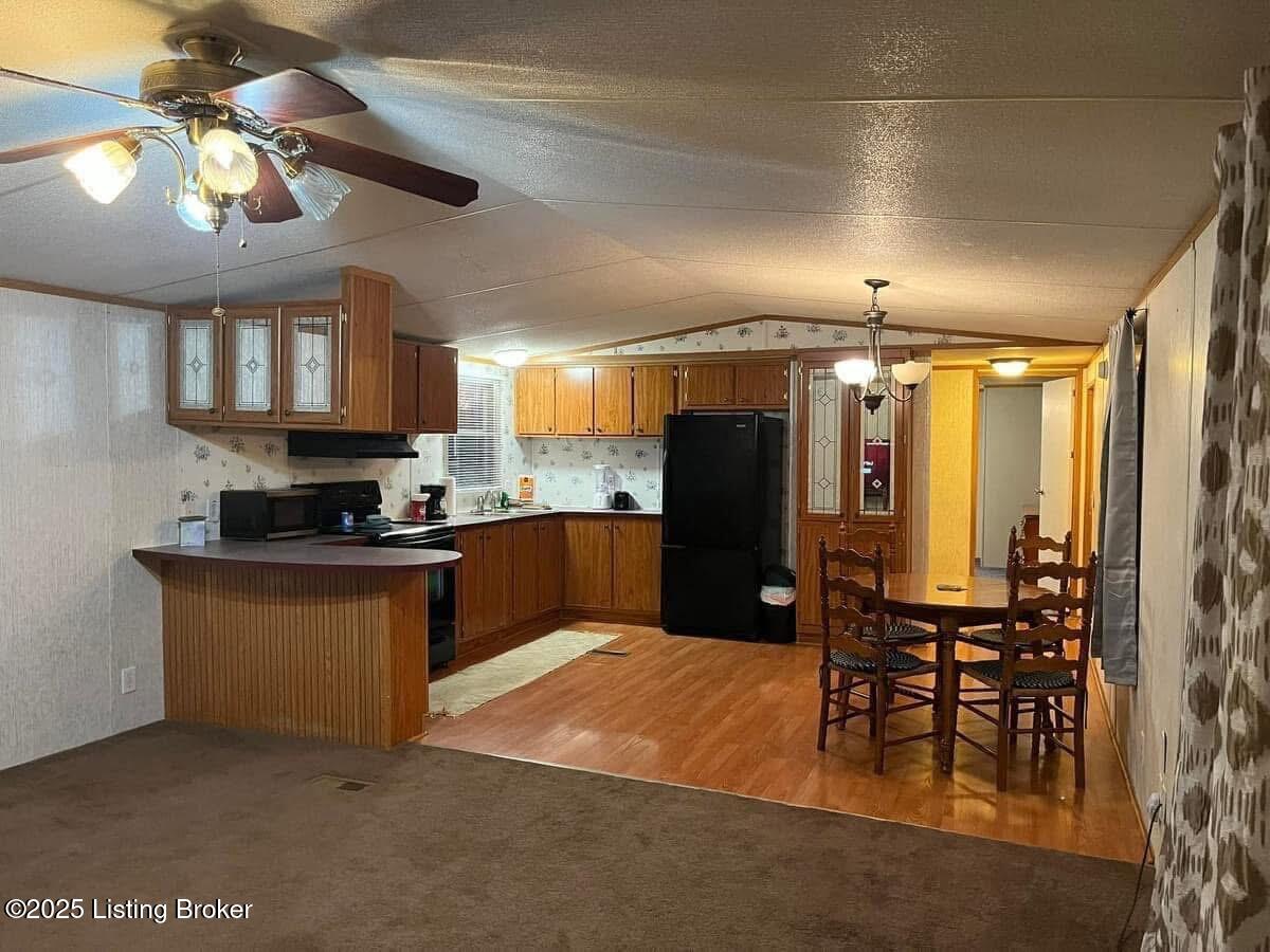 6008 Valley Creek Road Elizabethtown, KY 42701 - Photo 2 of 17 IMG_4349