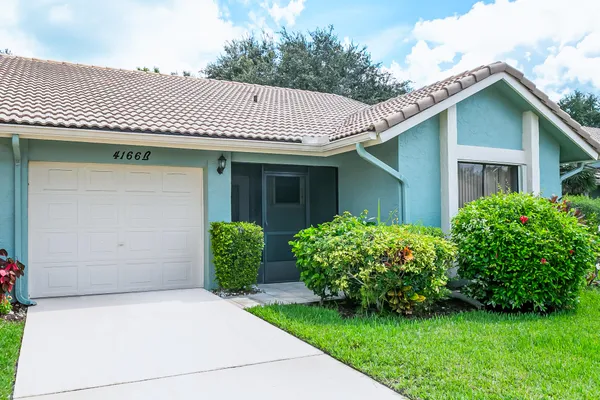 $2,400 | 4166 Gator Trace Villas Circle, Unit B, Fort Pierce, FL 34982
