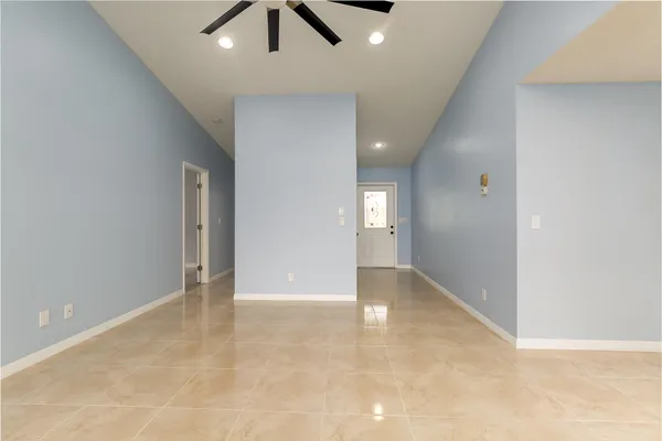 $2,400 | 4166 Gator Trace Villas Circle, Unit B, Fort Pierce, FL 34982