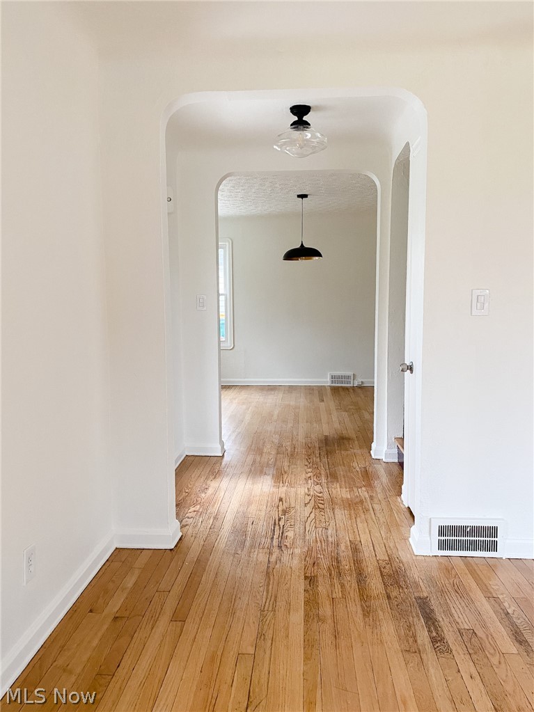 2290 Hillside Road Independence, OH 44131 - Photo 12 of 27 Gallery Image 12
