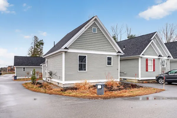$270,000 | 994 Portland Road, Unit 16, Saco, ME 04072