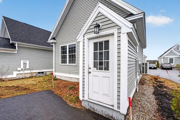 $270,000 | 994 Portland Road, Unit 16, Saco, ME 04072