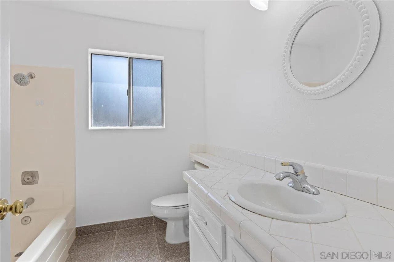 1811 Rock Springs Road San Marcos, CA 92069 - Photo 23 of 35 Gallery Image 23