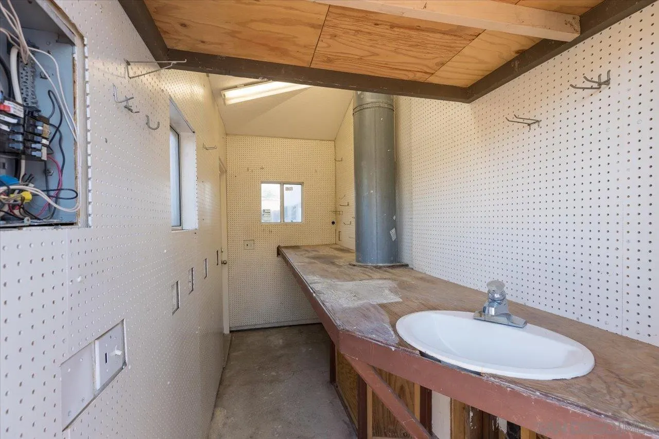 1811 Rock Springs Road San Marcos, CA 92069 - Photo 35 of 35 Gallery Image 35