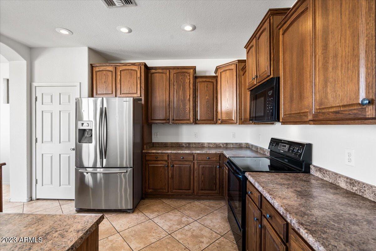 1516 West Apollo Road Phoenix, AZ 85041 - Photo 10 of 40 12-redhogmedia