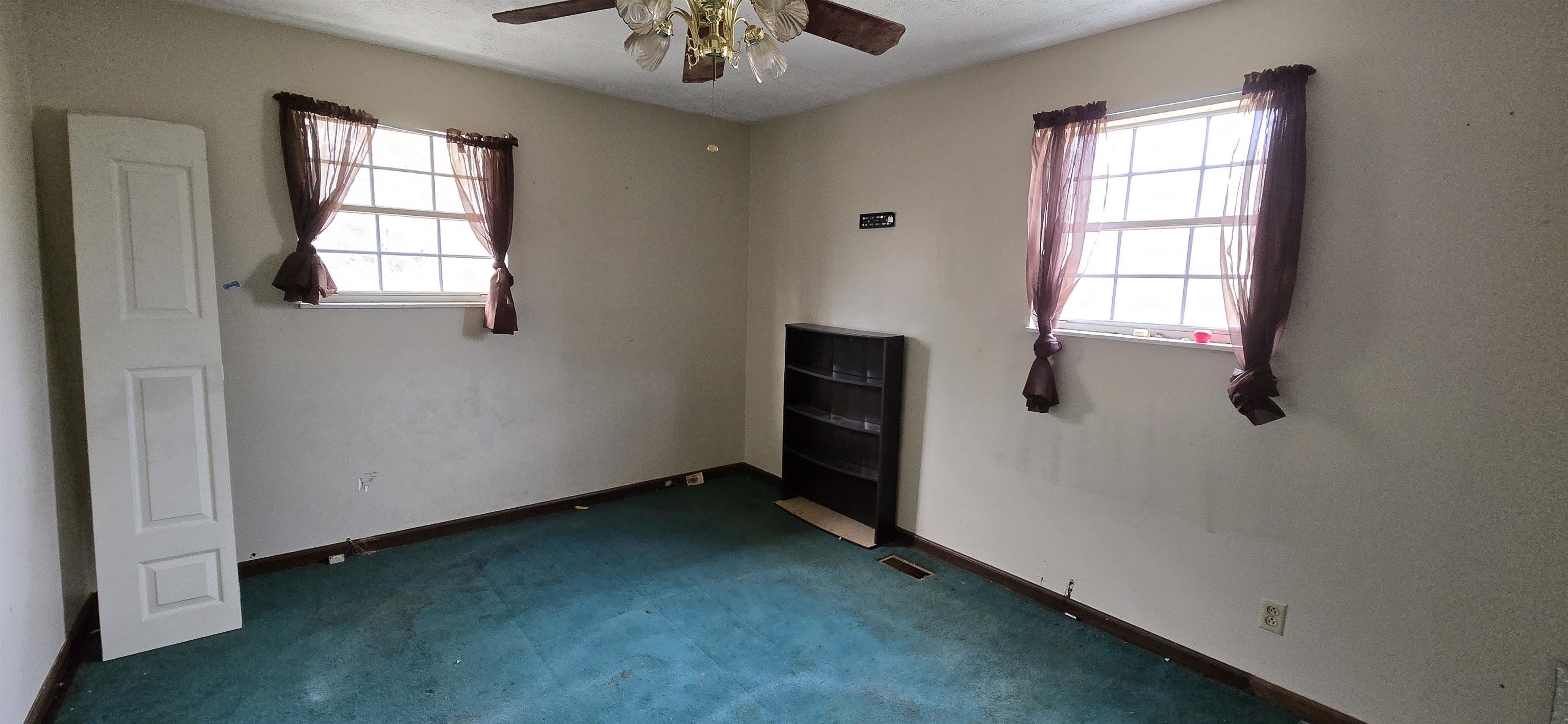559 East Muddy Branch Road Flatwoods, KY 41139 - Photo 8 of 35 Gallery Image 8