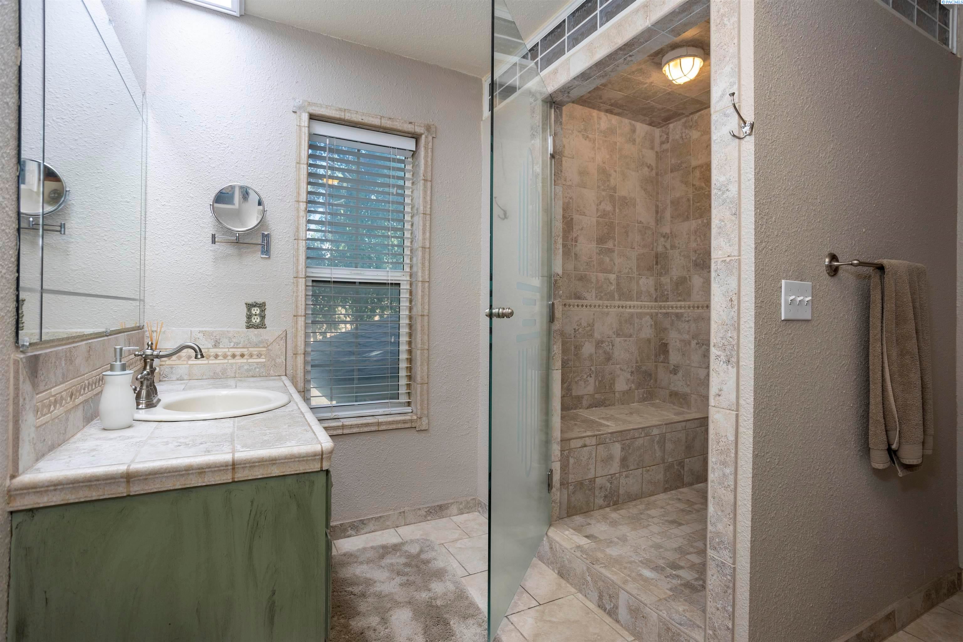 2771 Boundary Road Mabton, WA 98935 - Photo 11 of 49 Gallery Image 11