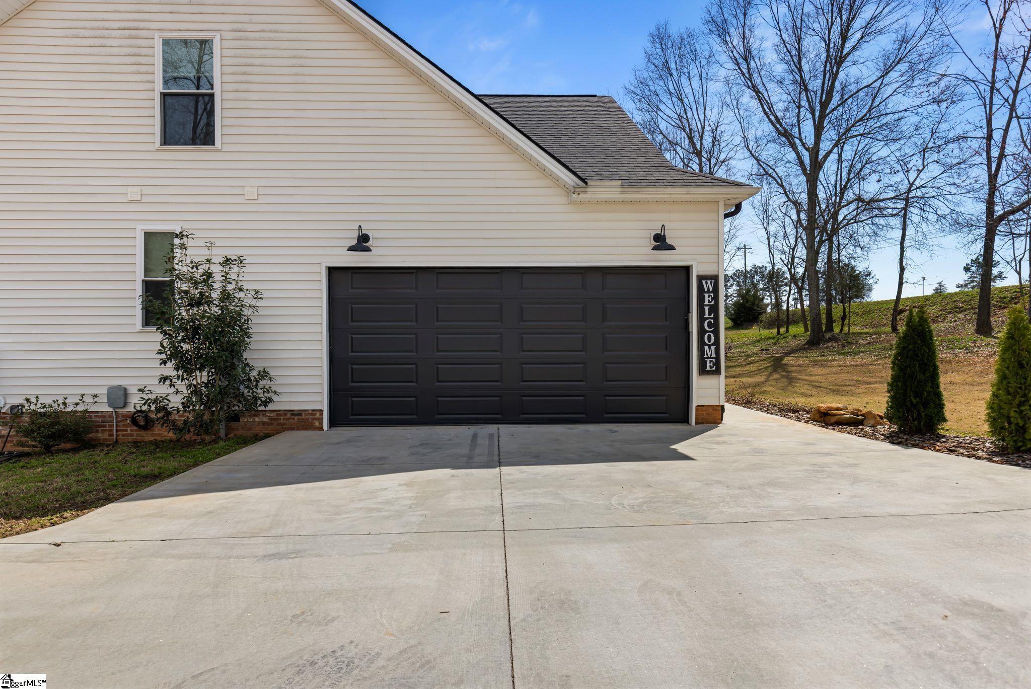 1347 Griffin Mill Road Easley, SC 29640 - Photo 30 of 49