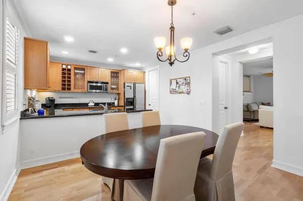 $975,000 | 375 East Mallory Circle, Delray Beach, FL 33483