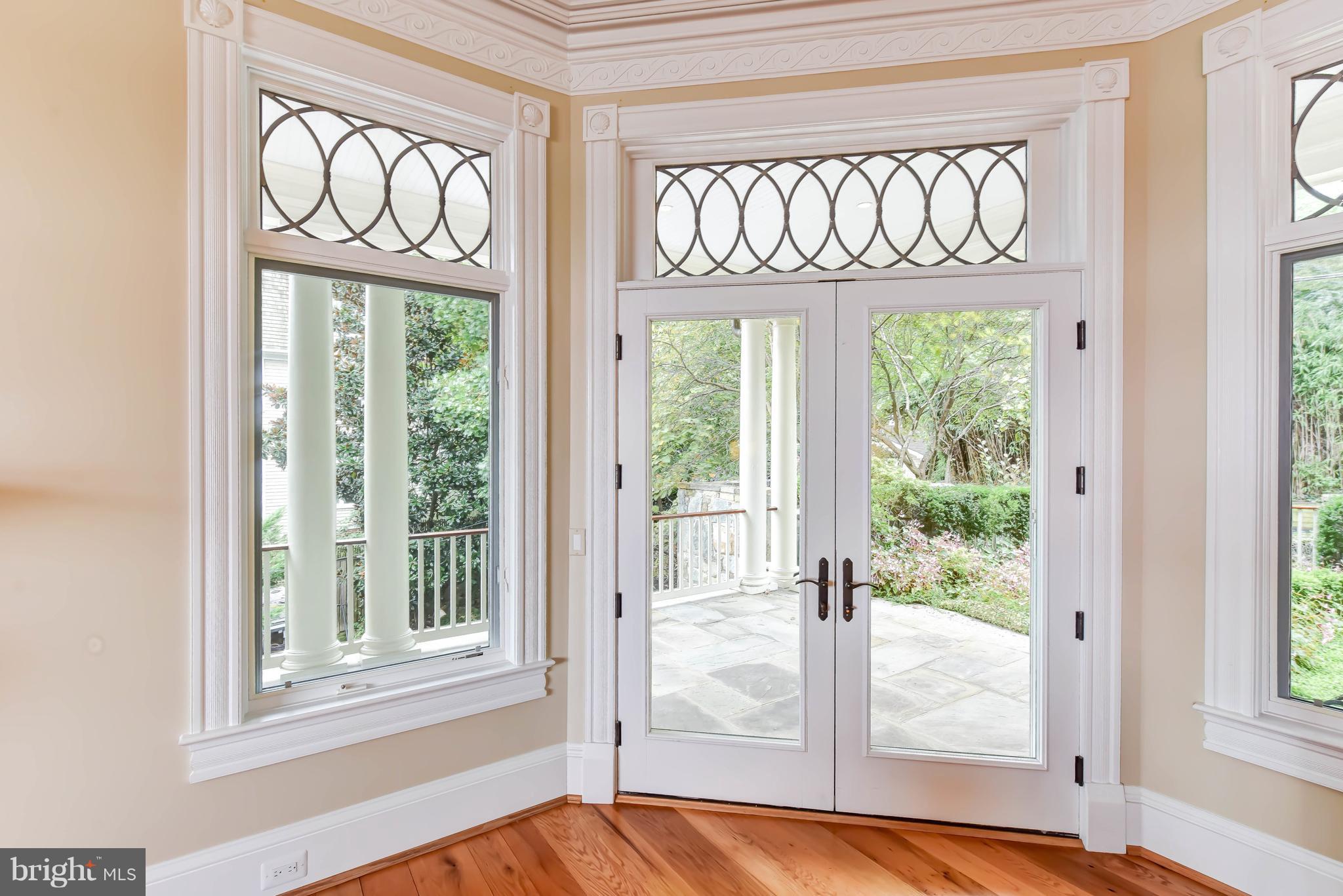 7615 Southdown Road Alexandria, VA 22308 - Photo 15 of 80 Custom beveled, hand-blown glass windows