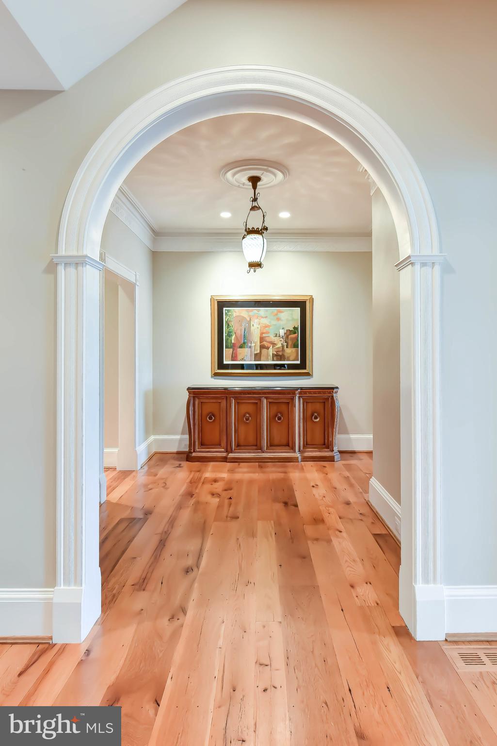 7615 Southdown Road Alexandria, VA 22308 - Photo 21 of 80 Reclaimed random width pine flooring