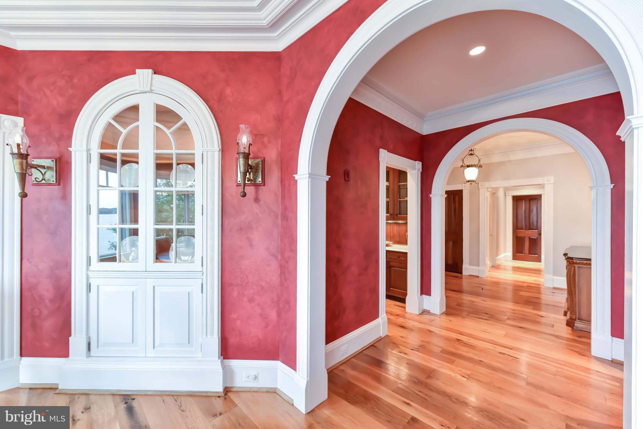 7615 Southdown Road Alexandria, VA 22308 - Photo 24 of 80 Antique sconces and custom detailed built-in's