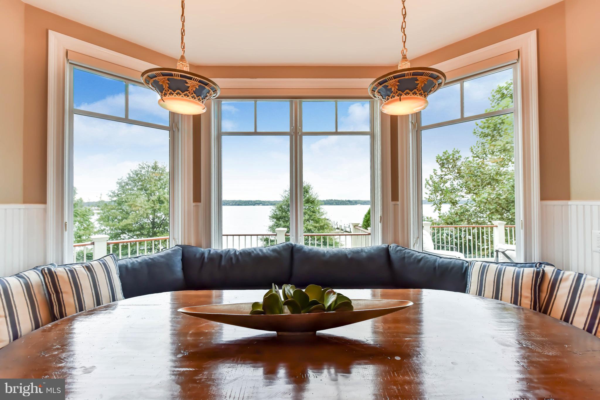 7615 Southdown Road Alexandria, VA 22308 - Photo 27 of 80 Built-in Banquette for dine-in kitchen