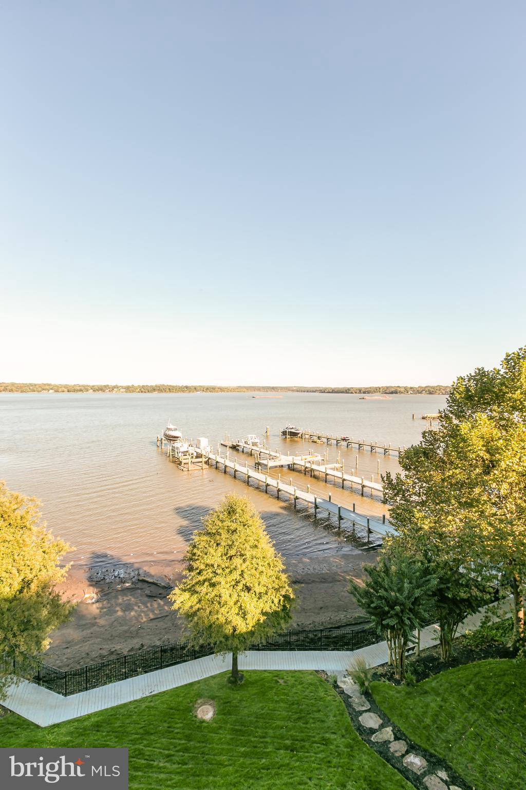 7615 Southdown Road Alexandria, VA 22308 - Photo 4 of 80 Idyllic Potomac River views