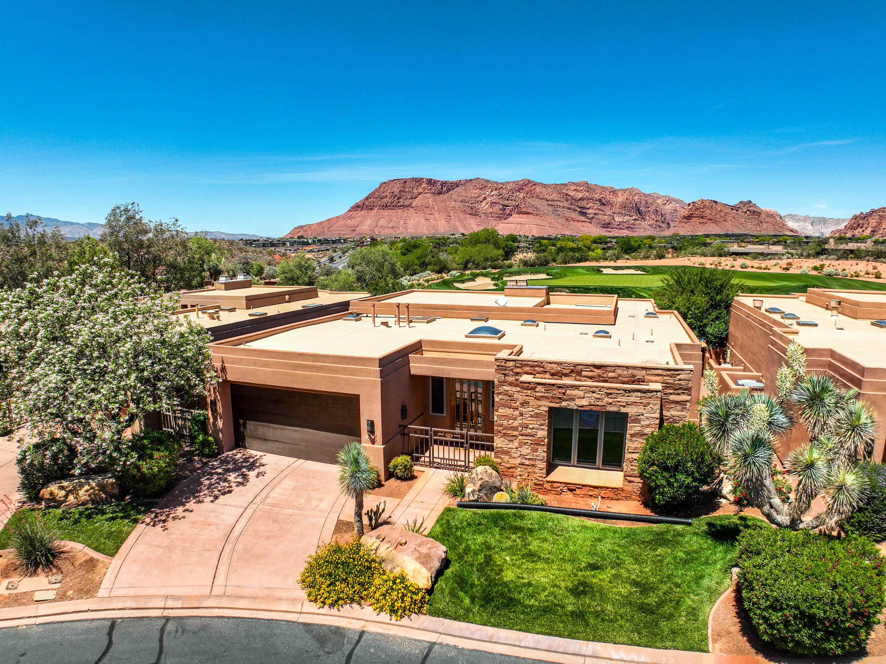 2410 West Entrada Trail, Unit 25 St. George, UT 84770 - Photo 2 of 45 Front w/views
