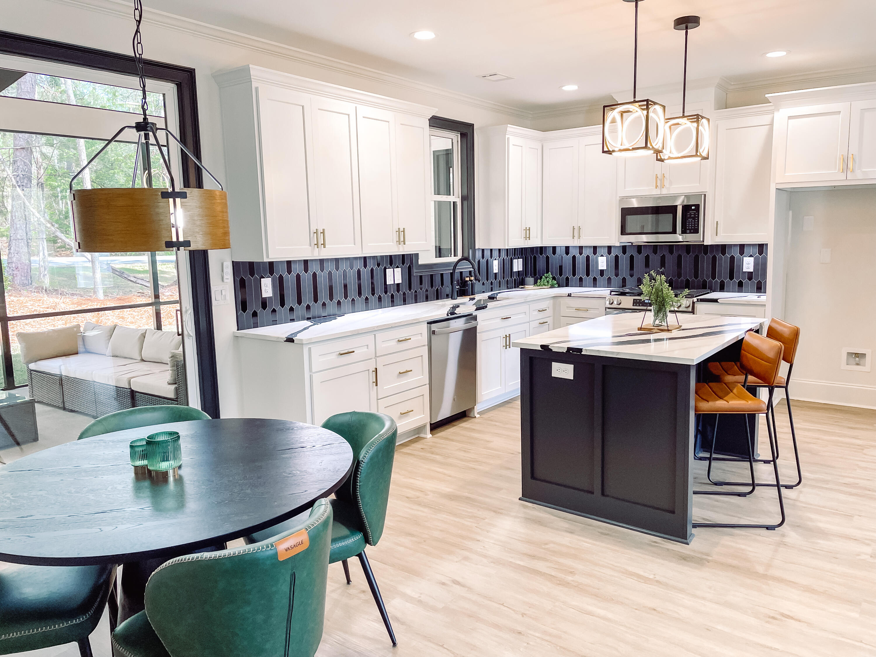305 Wellington Court McCormick, SC 29835 - Photo 6 of 23 IMG_4692