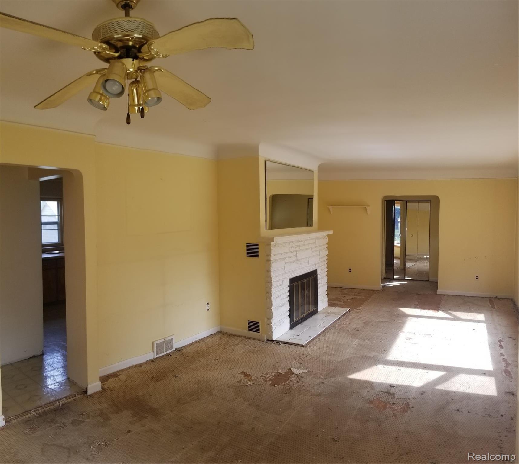 47700 Shelby Road Utica, MI 48317 - Photo 14 of 28 20200902_162450.jpg