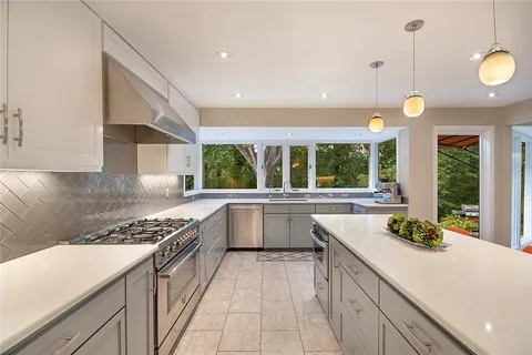 $1,495,000 | 20 Shady Cove Drive, Richardson, TX 75080