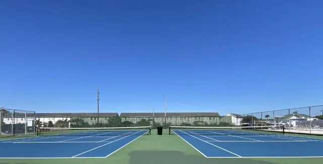 a view of a tennis court