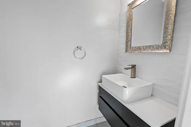 $710,000 | 18117 Ivy Lane, Olney, MD 20832