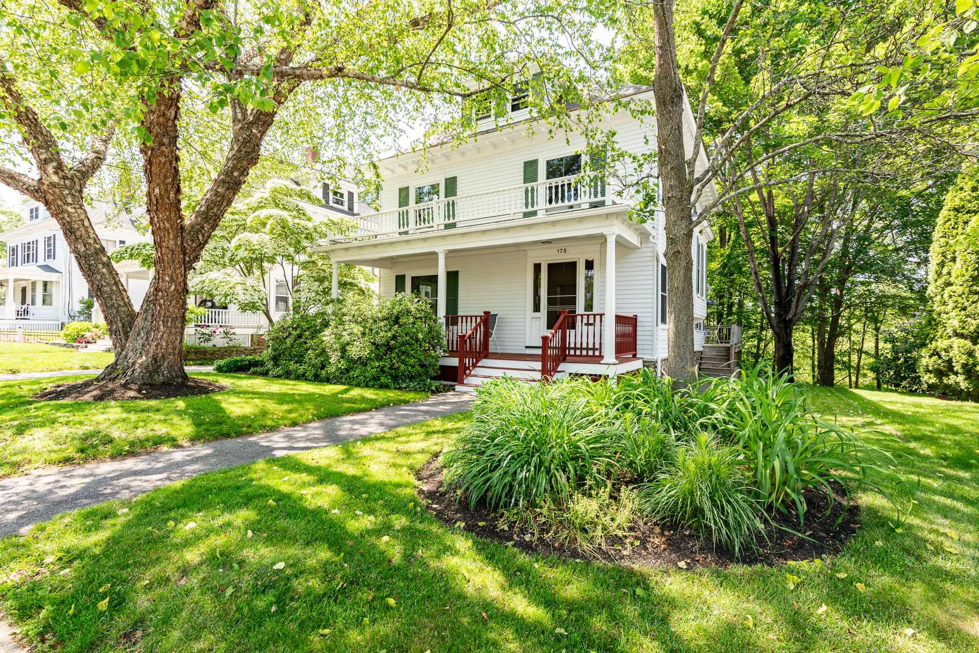 175 Middle Road Portsmouth, NH 03801 - Photo 2 of 53