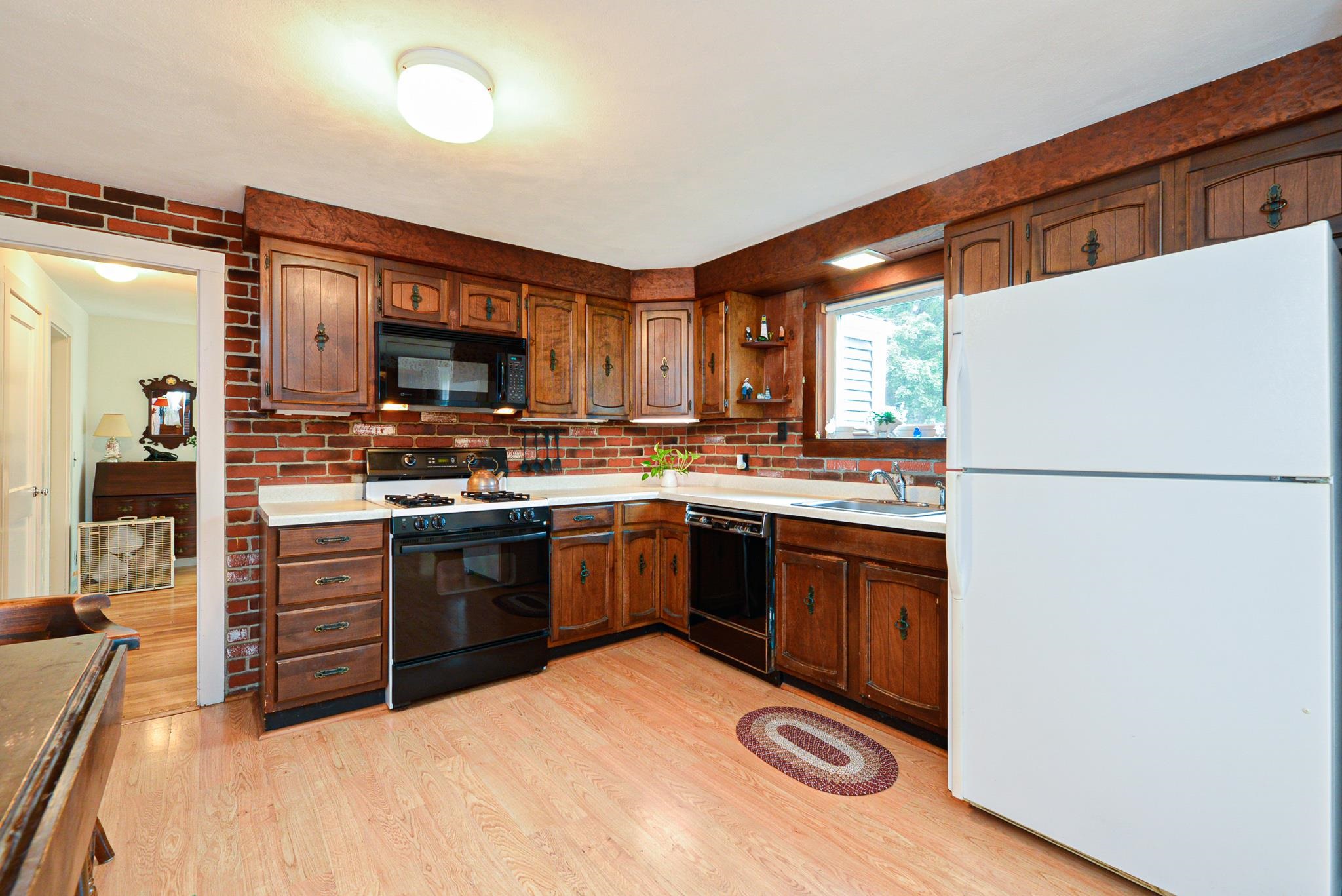 5 Douglass Way Exeter, NH 03833 - Photo 8 of 40 Gallery Image 8