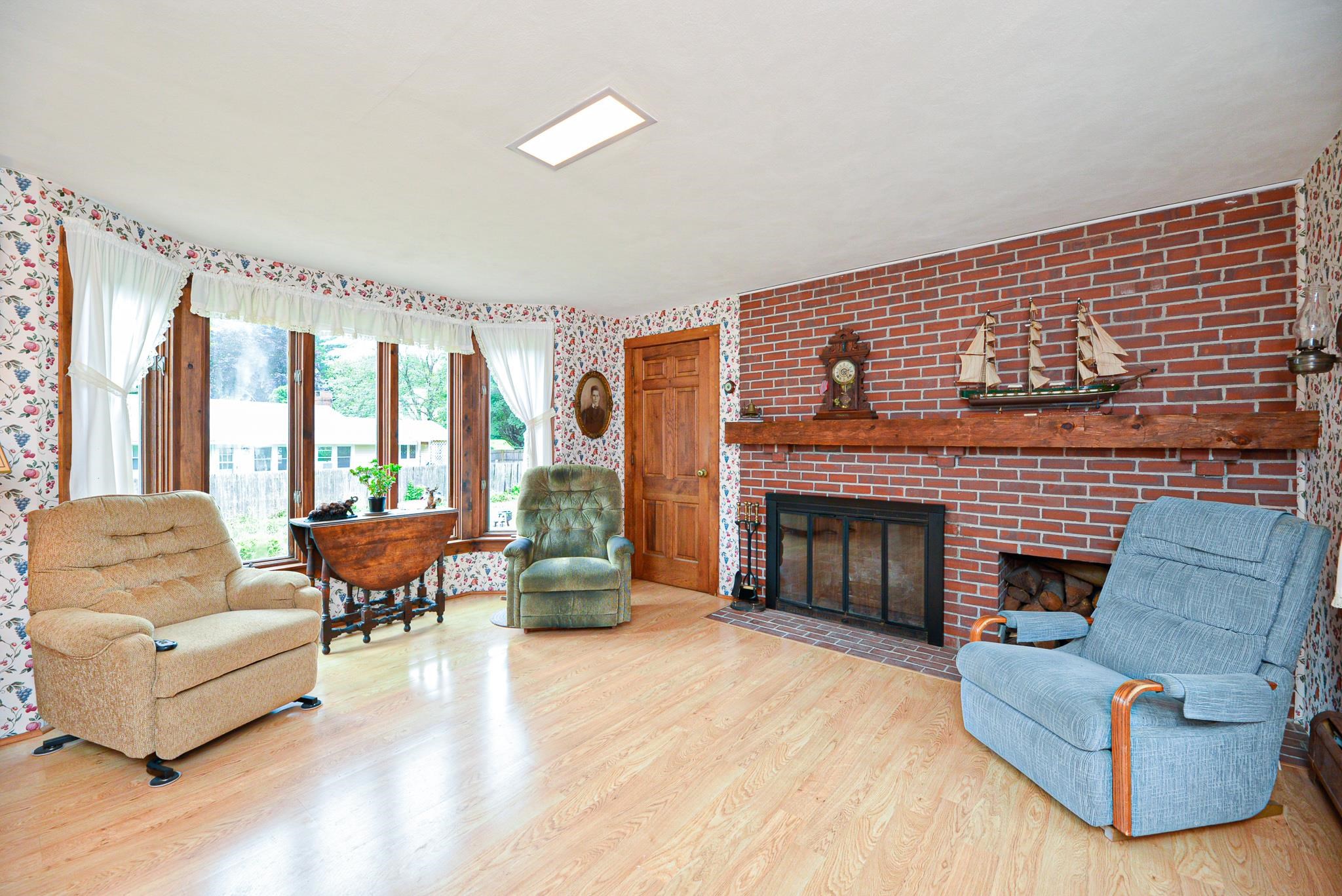 5 Douglass Way Exeter, NH 03833 - Photo 10 of 40 Gallery Image 10