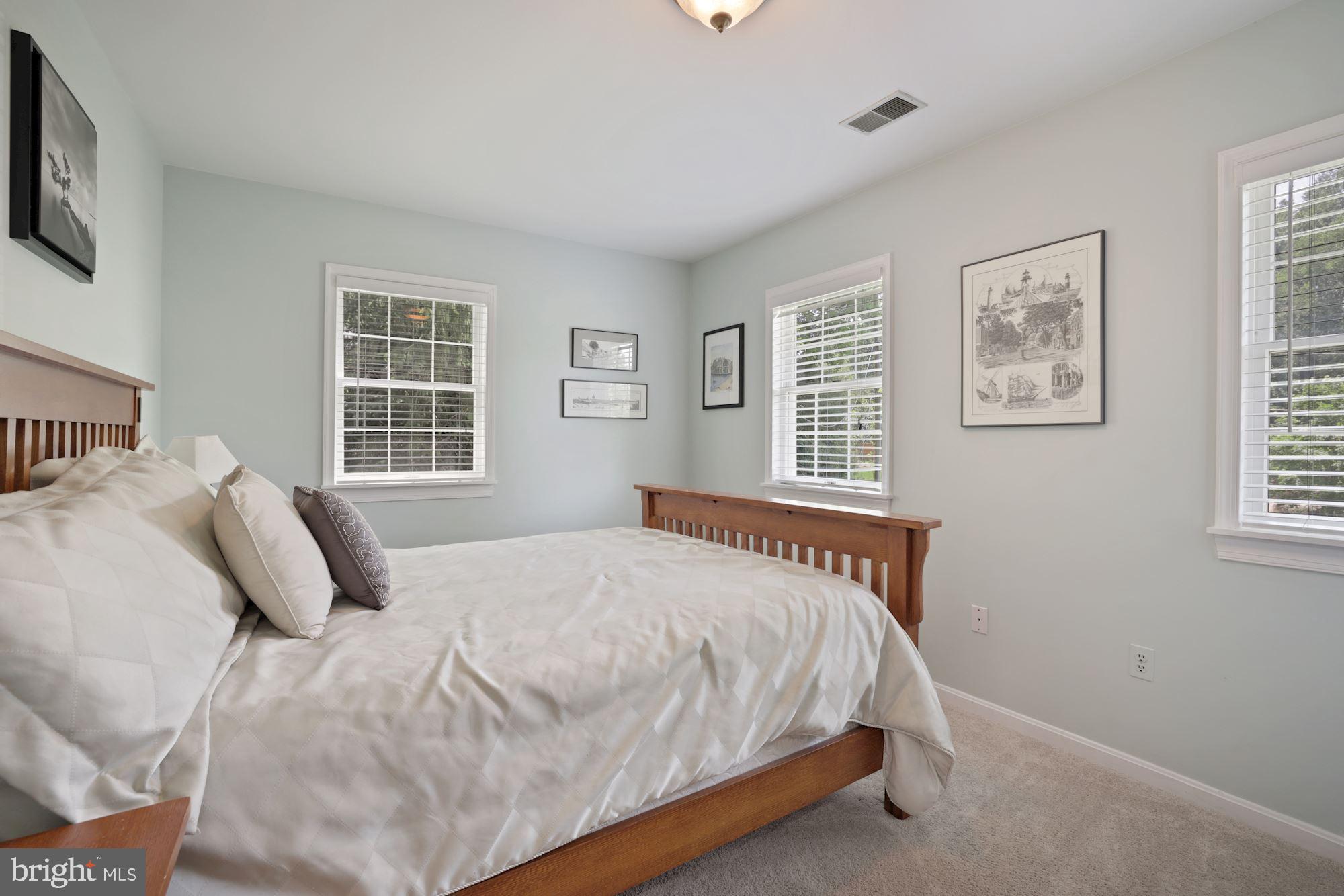 2649 Five Oaks Road Vienna, VA 22181 - Photo 32 of 46 Fifth Bedroom