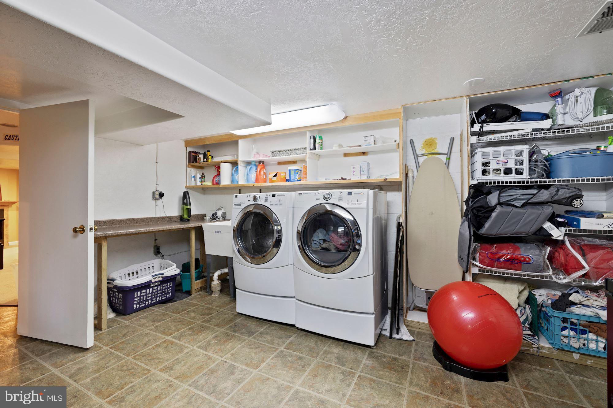 2649 Five Oaks Road Vienna, VA 22181 - Photo 39 of 46 Laundry Room