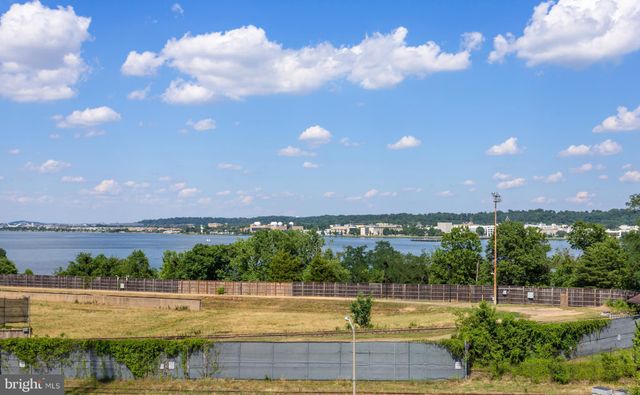 $1,050,000 | 314 3rd Street, Alexandria, VA 22314