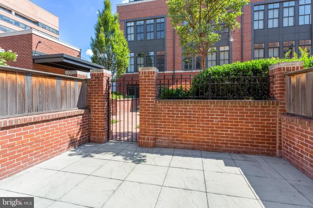 $1,050,000 | 314 3rd Street, Alexandria, VA 22314