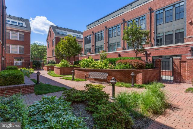 $1,050,000 | 314 3rd Street, Alexandria, VA 22314