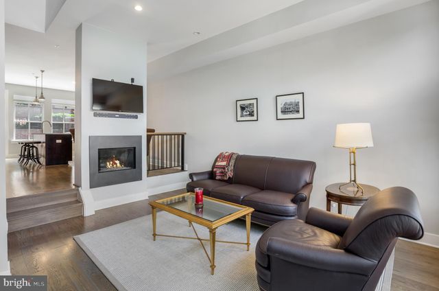 $1,050,000 | 314 3rd Street, Alexandria, VA 22314